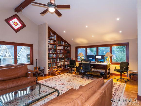384 Chapel Point - Photo 14