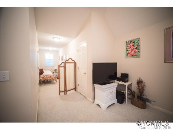 24 Caton Place - Photo 12