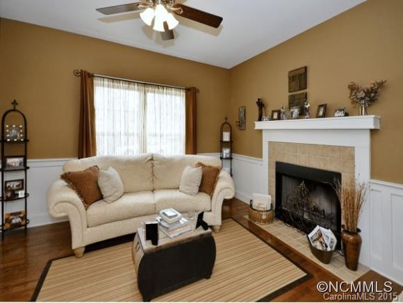 101 FAIRVIEW OAKS LN - Photo 5
