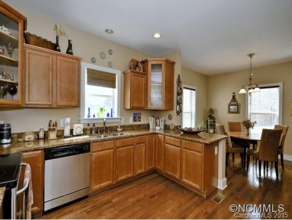 101 FAIRVIEW OAKS LN - Photo 6