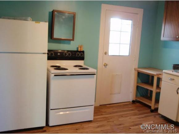 813 Ridge Road - Photo 2