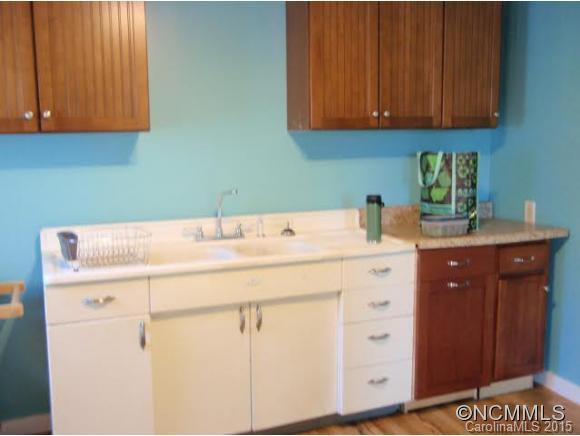 813 Ridge Road - Photo 3