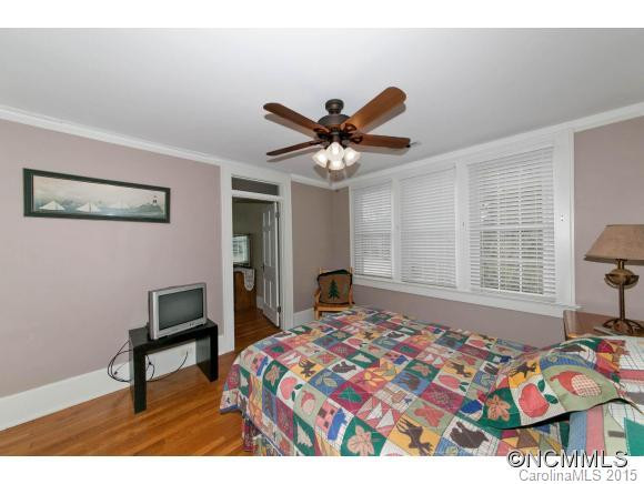1406 Greenville Highway - Photo 17