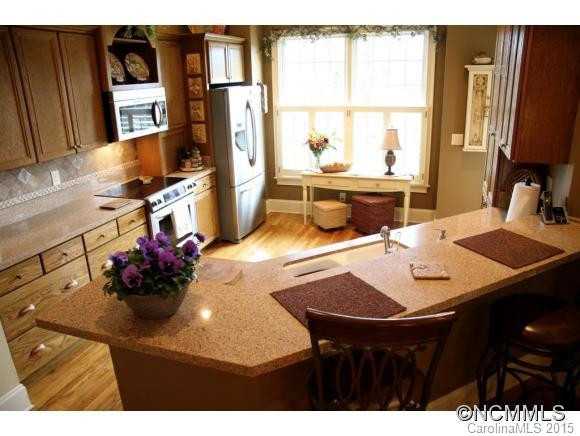 77 Meadow View Road - Photo 11