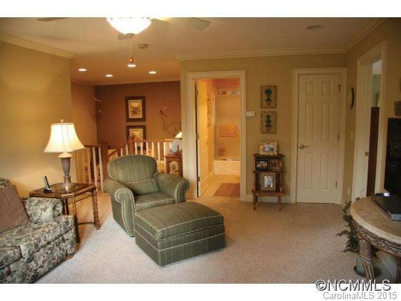 77 Meadow View Road - Photo 17