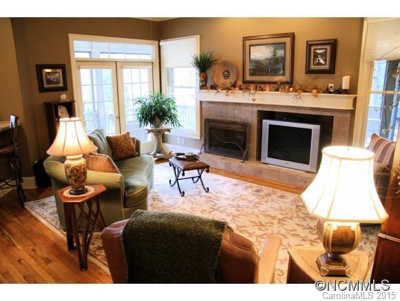 77 Meadow View Road - Photo 5