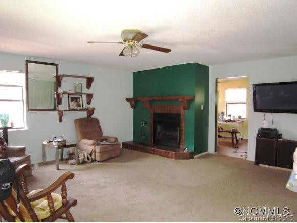3325 Crooked Creek Road - Photo 2