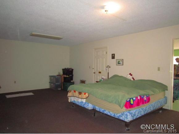 3325 Crooked Creek Road - Photo 17