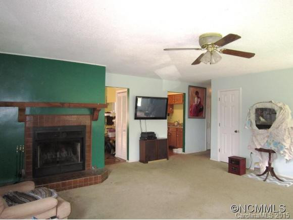 3325 Crooked Creek Road - Photo 3