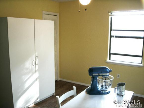 3325 Crooked Creek Road - Photo 5