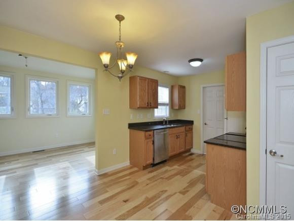 76 WAYNESVILLE AVE - Photo 3