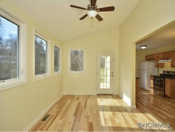 76 WAYNESVILLE AVE - Photo 6