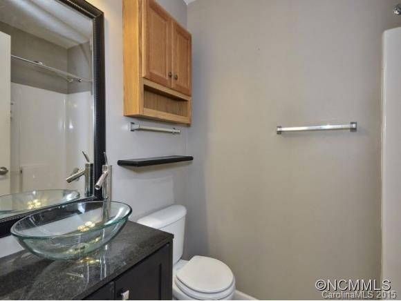 76 WAYNESVILLE AVE - Photo 9