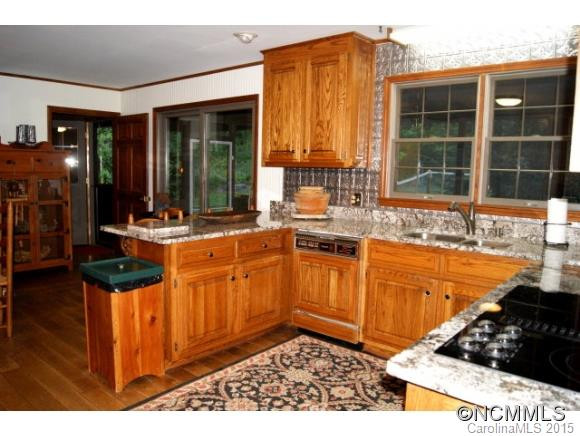 684 Jacks Creek Road - Photo 12