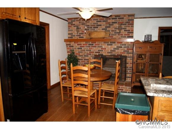 684 Jacks Creek Road - Photo 14