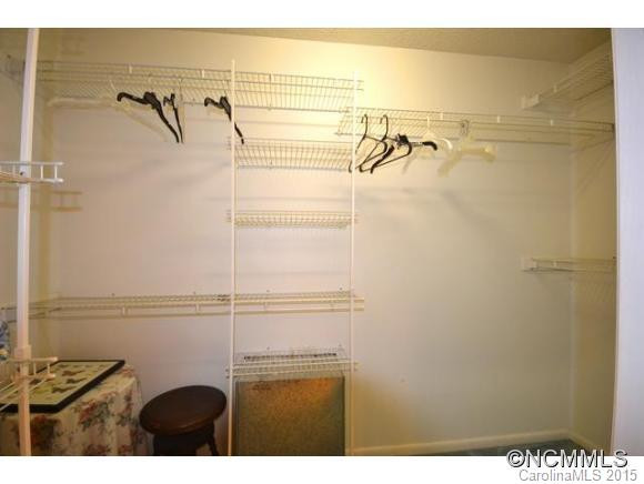 484 Duck Pond Lane - Photo 17
