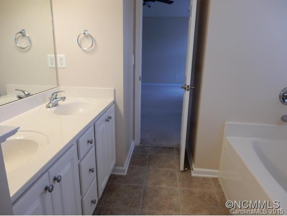 110 Yadkin Road - Photo 10