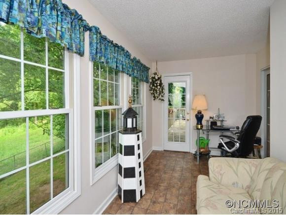 21 FOX VALLEY COURT - Photo 8
