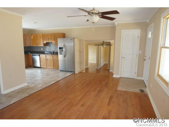 167 Johnson Circle - Photo 2