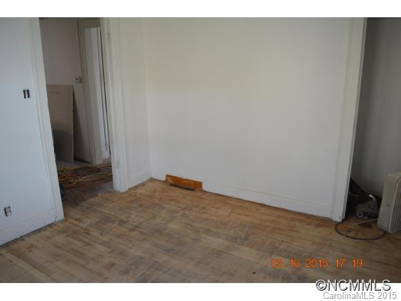 201 Keller St. - Photo 4