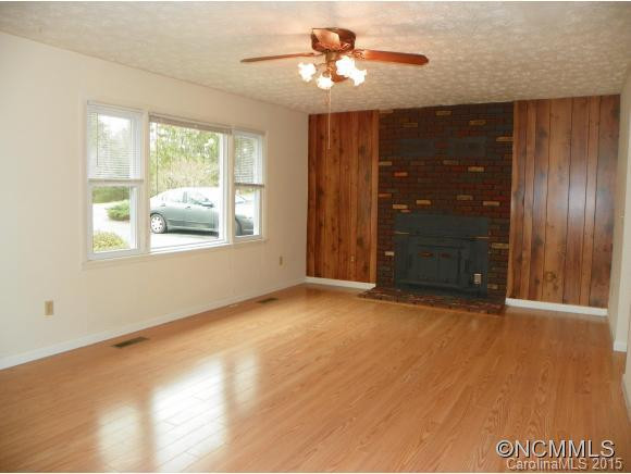 108 Pinecrest Drive - Photo 3