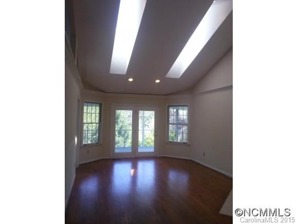 1009 Saddlebrook Drive - Photo 11