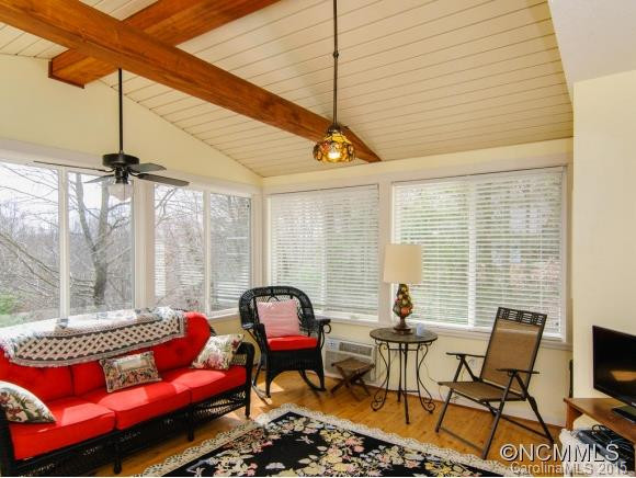 543 Hunters Glen Lane - Photo 6