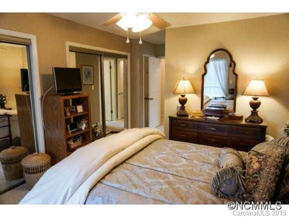 90 Lakeview Court - Photo 11