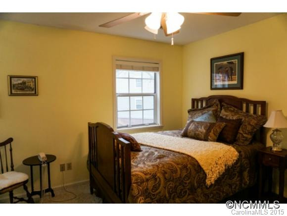 90 Lakeview Court - Photo 14