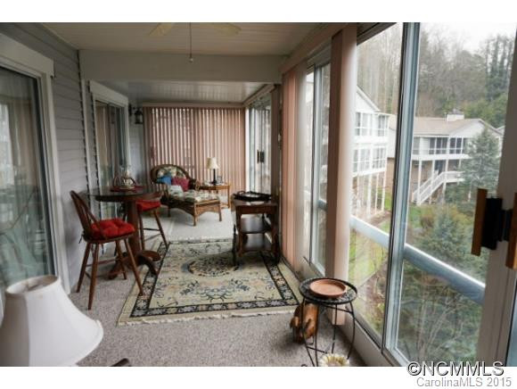 90 Lakeview Court - Photo 7