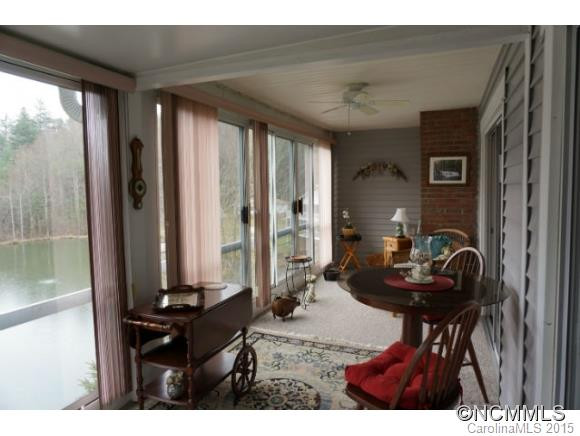 90 Lakeview Court - Photo 8