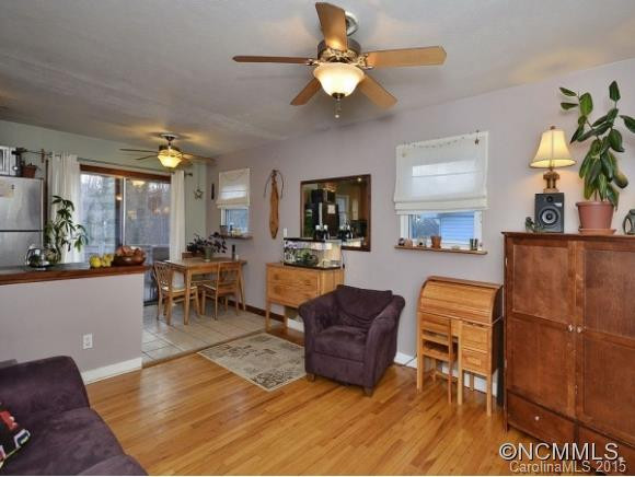 297 Fairfax Avenue - Photo 3