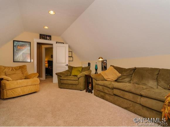 18 Lone Oak Drive - Photo 16