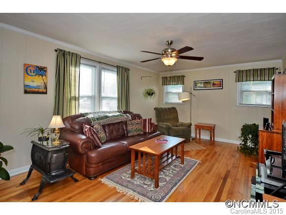 22 Bedford Lane - Photo 2