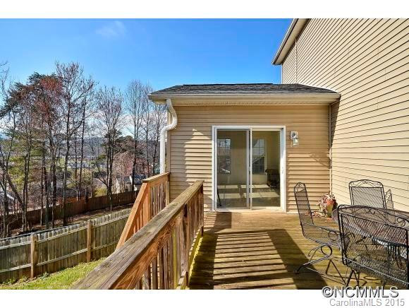 525 East Street - Photo 8