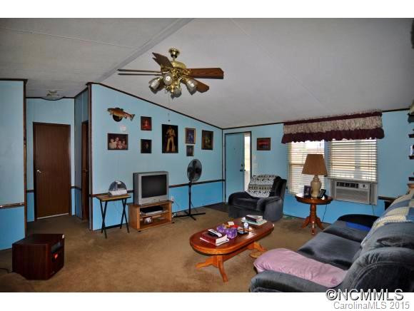 21 Reeves Road - Photo 3