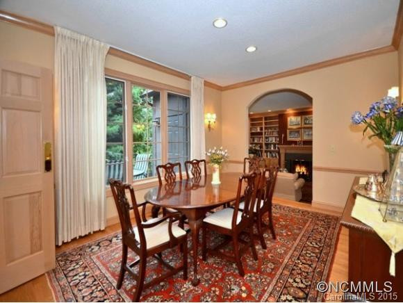 227 MAPLE HILL DRIVE - Photo 12