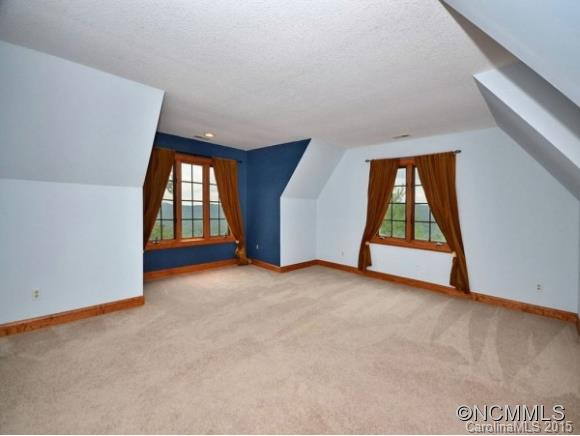 227 MAPLE HILL DRIVE - Photo 17
