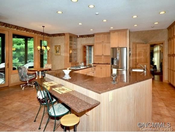 227 MAPLE HILL DRIVE - Photo 10