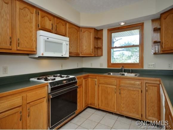 121 OAK TERRACE - Photo 5