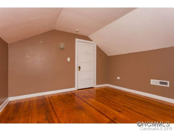 606 Brookshire Street - Photo 11