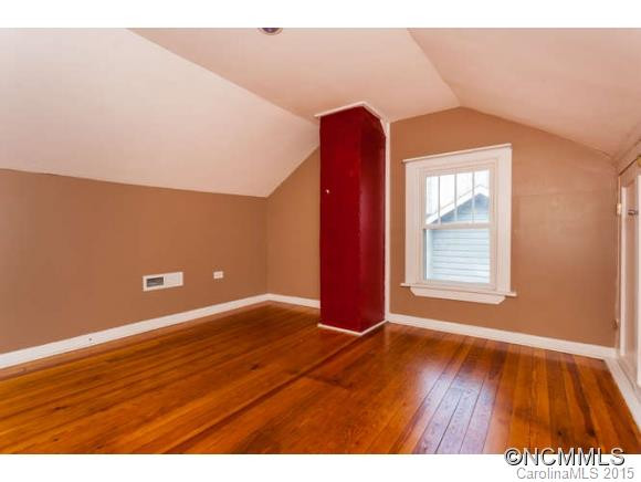 606 Brookshire Street - Photo 12