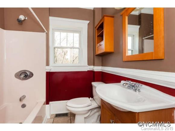 606 Brookshire Street - Photo 13