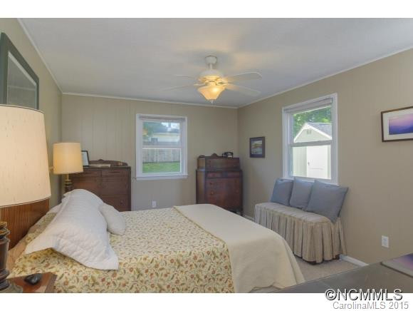 411 Hiawassee Avenue - Photo 9