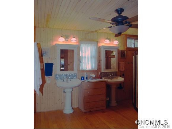 276 Wolf Ridge Road - Photo 15