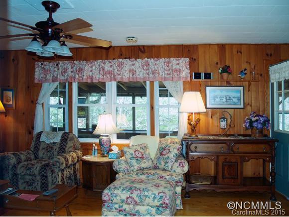276 Wolf Ridge Road - Photo 5