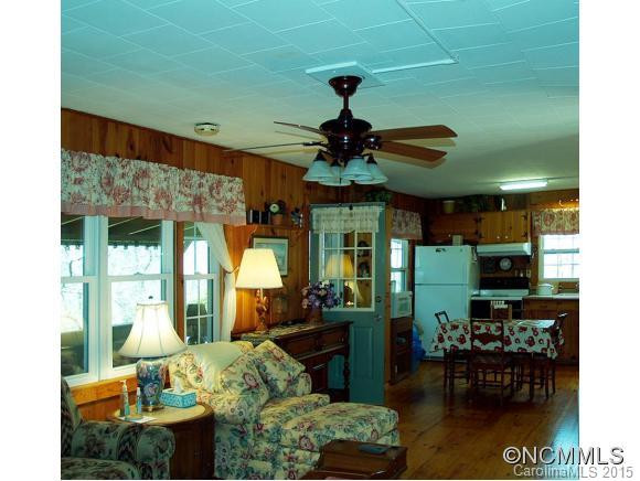 276 Wolf Ridge Road - Photo 7
