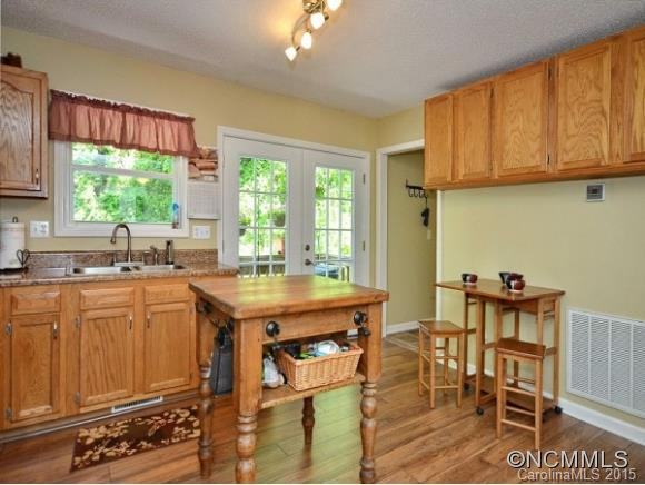 660 McCracken Farm Road - Photo 9