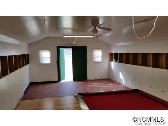 1044 Bee Tree Rd - Photo 11