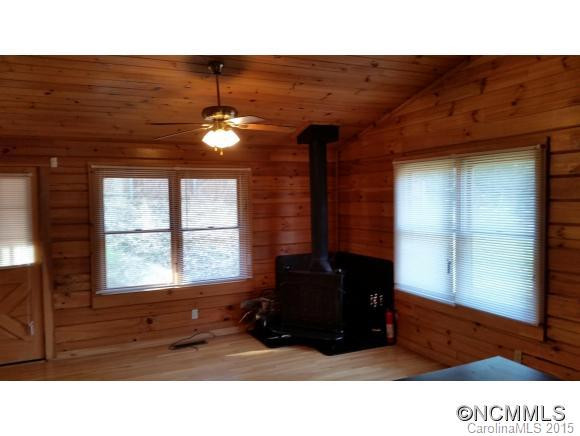 1044 Bee Tree Rd - Photo 3